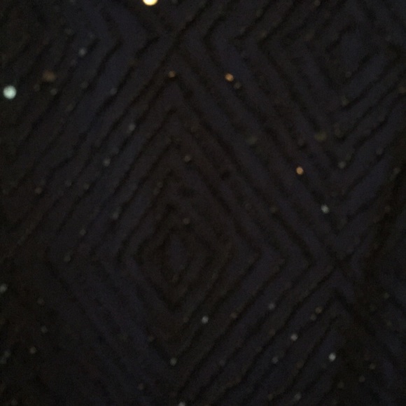 Stunning Geometric Pattern Beaded Cocktail Dress - Picture 4 of 16